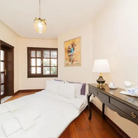 House Close To With Shared Pool In