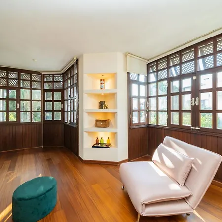 House Close To With Shared Pool In * Antalia