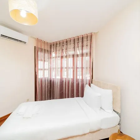 House Close To With Shared Pool In * Antalia