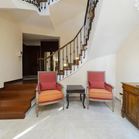 House Close To With Shared Pool In *